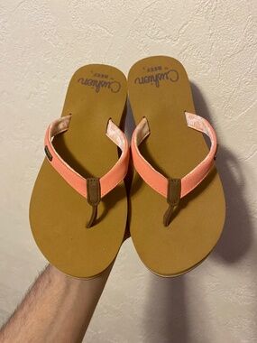 Cushion by reef womens flip flops sandals between the toes slide on size 9